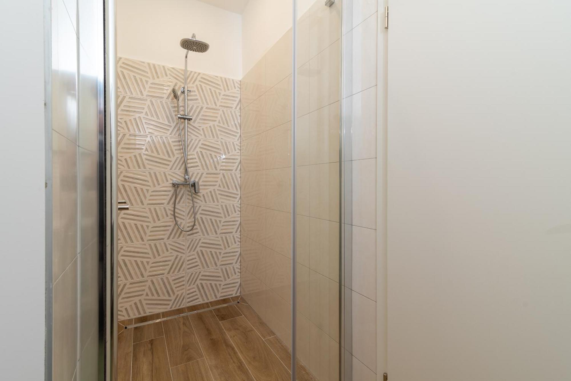 Apartment Fani *